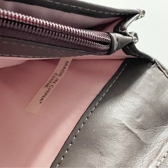 Coach brown leather buckle motif long trifold snap wallet - Picture 8 of 8